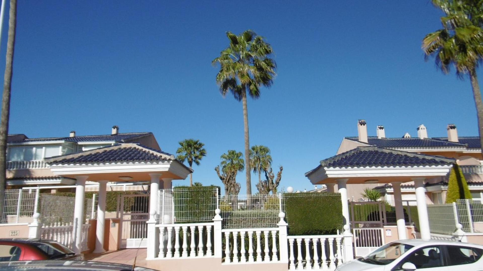 Gran Alicante Bungalow In Beach Resort Puerto Marino Exterior photo